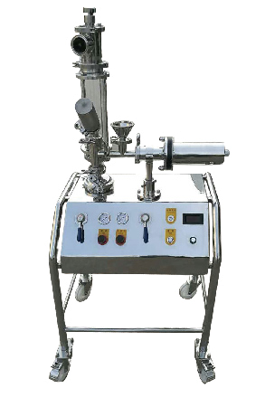 實(shí)驗(yàn)室中小型<a href=http://m.shxnyz.cn/chanpin/27.html target=_blank class=infotextkey>氣流粉碎機(jī)</a>
